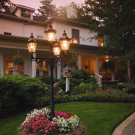 Brockamour Manor Bed And Breakfast Niagara-on-the-Lake Εξωτερικό φωτογραφία