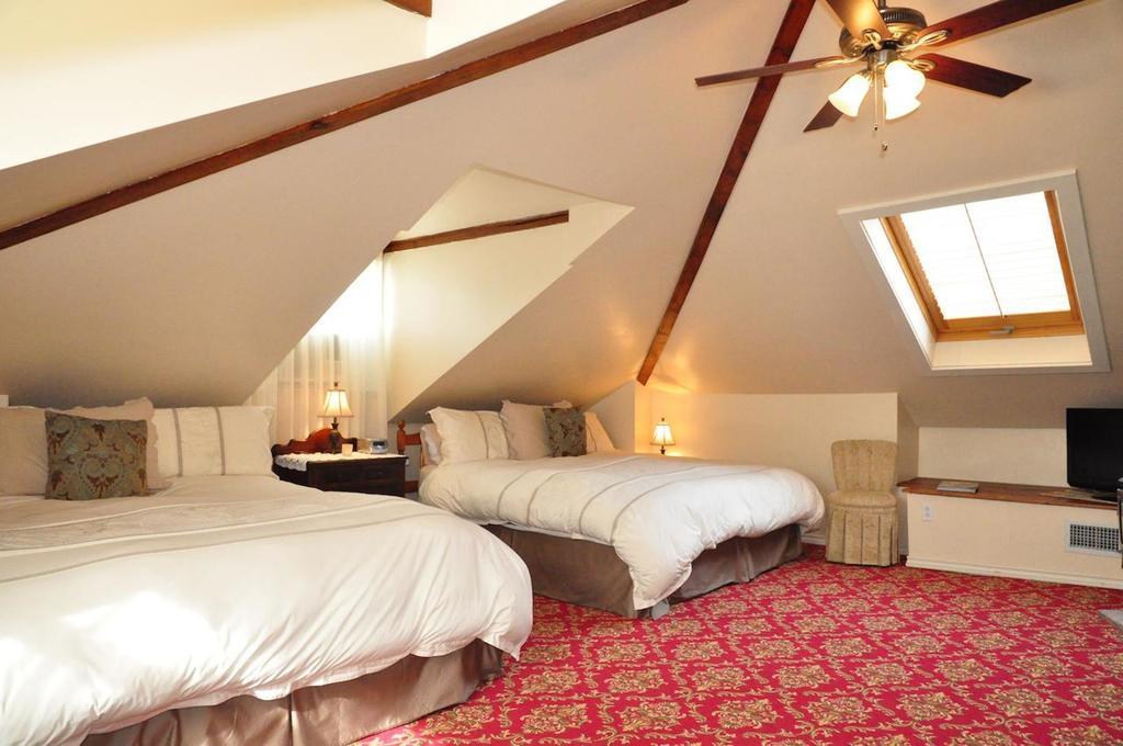 Brockamour Manor Bed And Breakfast Niagara-on-the-Lake Εξωτερικό φωτογραφία