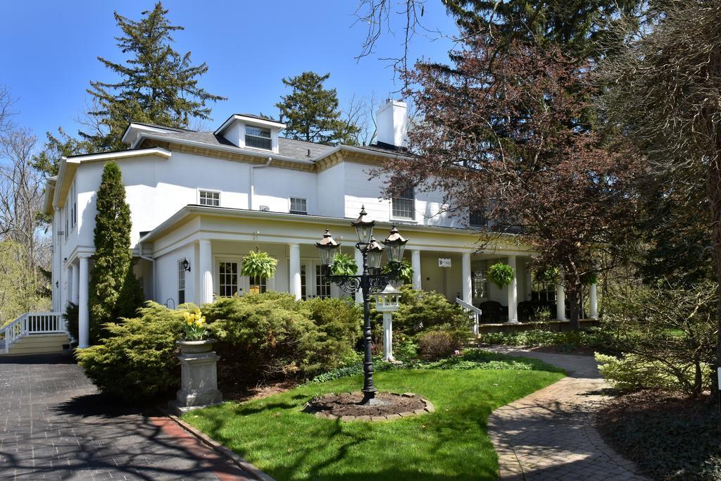 Brockamour Manor Bed And Breakfast Niagara-on-the-Lake Εξωτερικό φωτογραφία