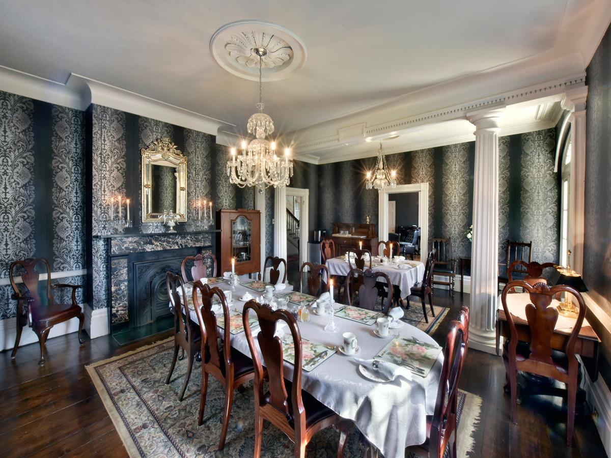 Brockamour Manor Bed And Breakfast Niagara-on-the-Lake Εξωτερικό φωτογραφία