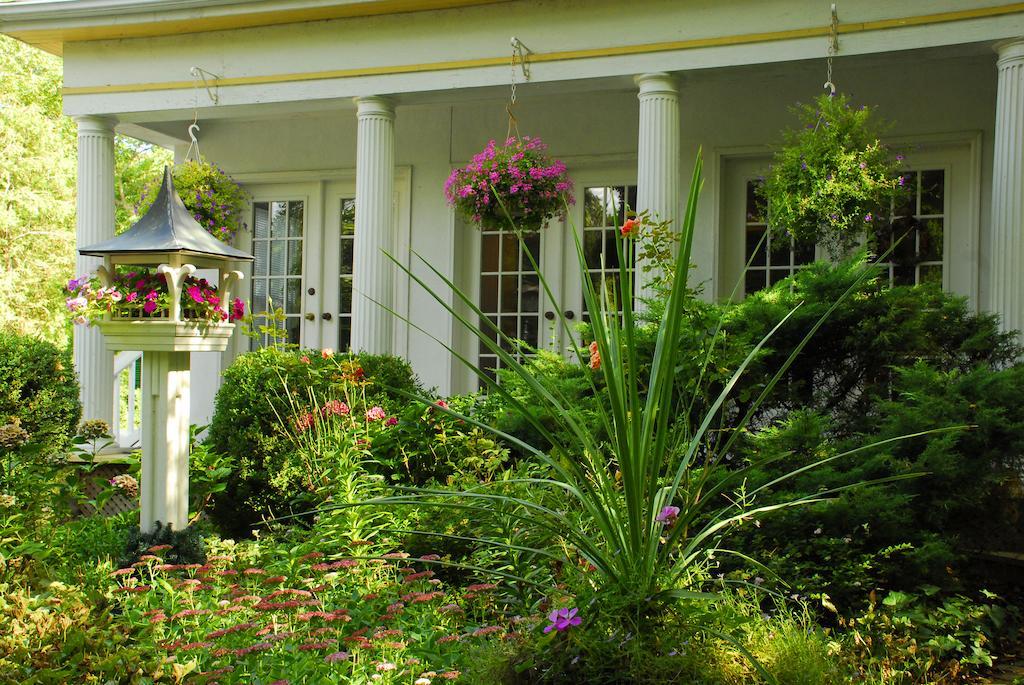 Brockamour Manor Bed And Breakfast Niagara-on-the-Lake Εξωτερικό φωτογραφία